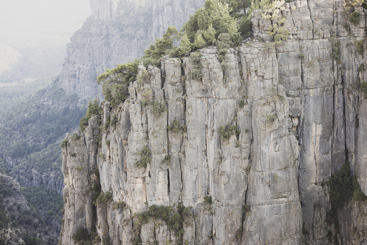 Discovering the Stunning Scenery of Grand Canyon National Park